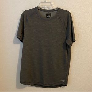 NWOT: Mens: American Eagle Active Extreme Flex Shirt Sz. Medium Tall - Gray